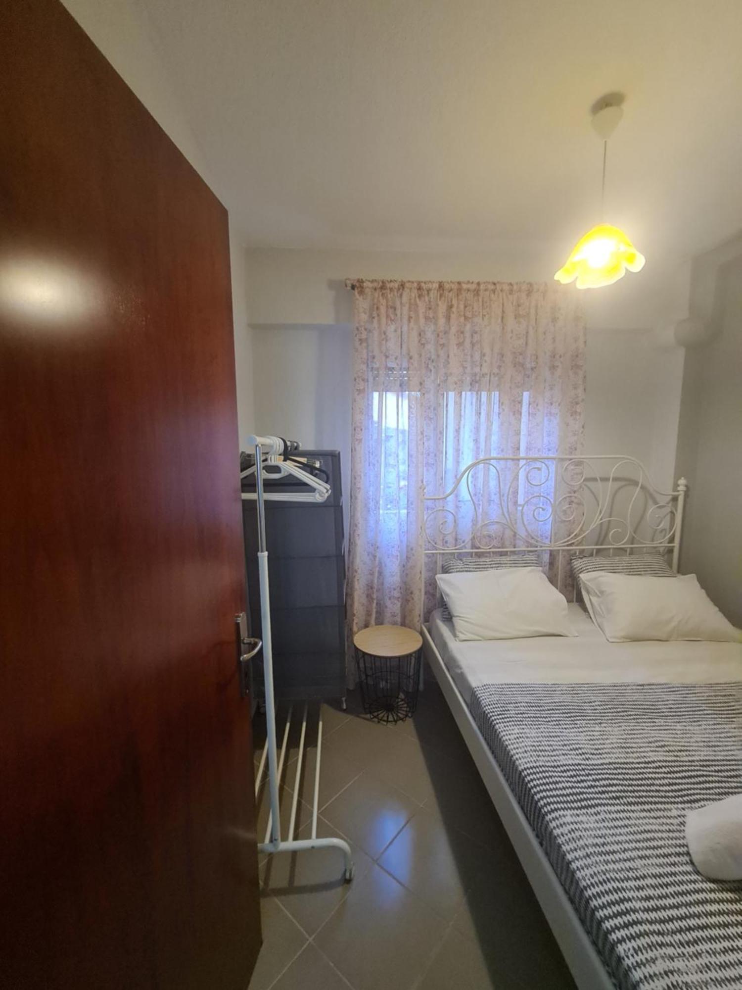Makis Apartments Touzla Офринио Экстерьер фото